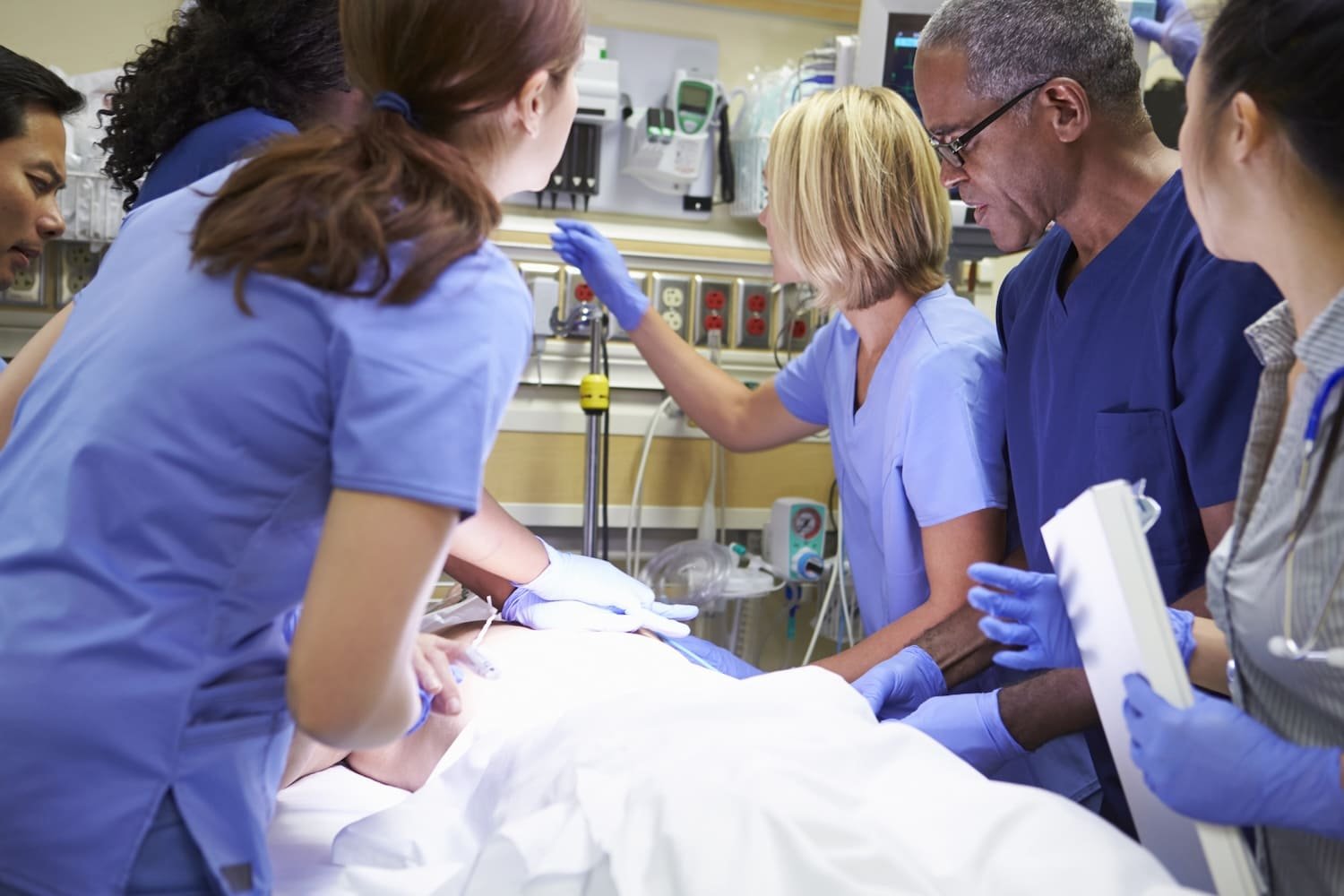 Critical Test Result Failures in Australian Emergency Department Communication: How to Protect Your Hospital from Liability / Mitel ANZ